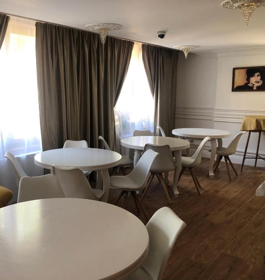Hotel Galeria Pezinska Baba 皮兹诺克 外观 照片