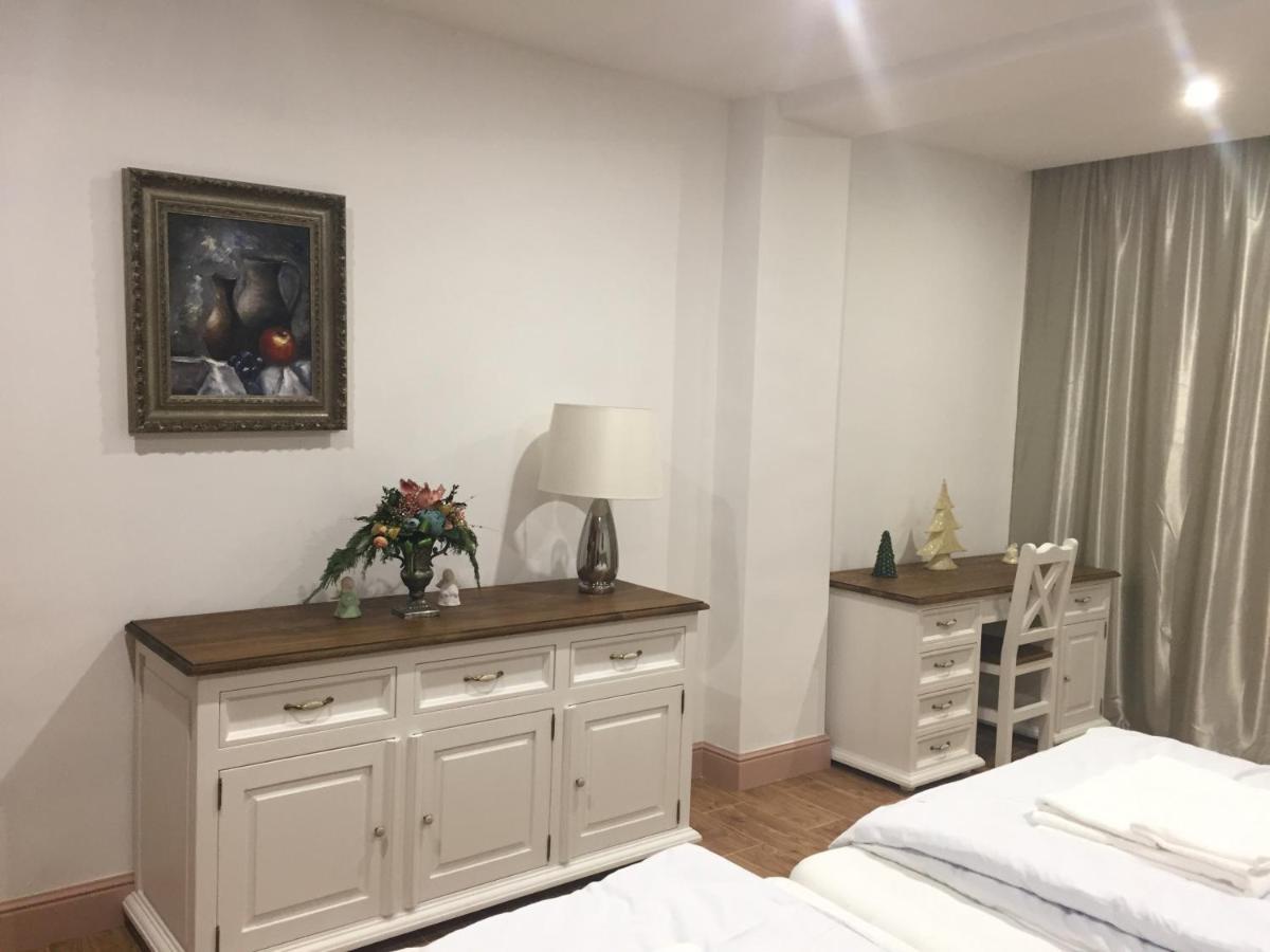 Hotel Galeria Pezinska Baba 皮兹诺克 外观 照片