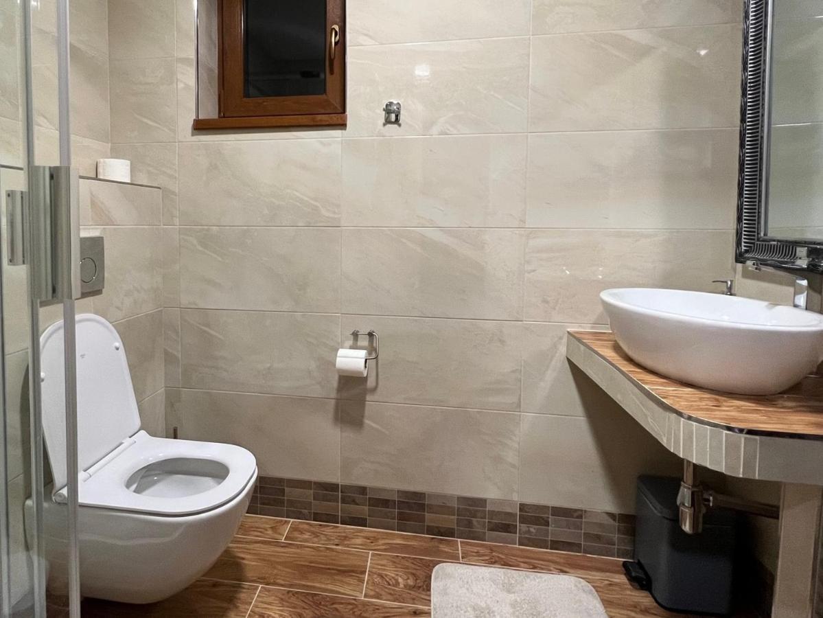 Hotel Galeria Pezinska Baba 皮兹诺克 外观 照片